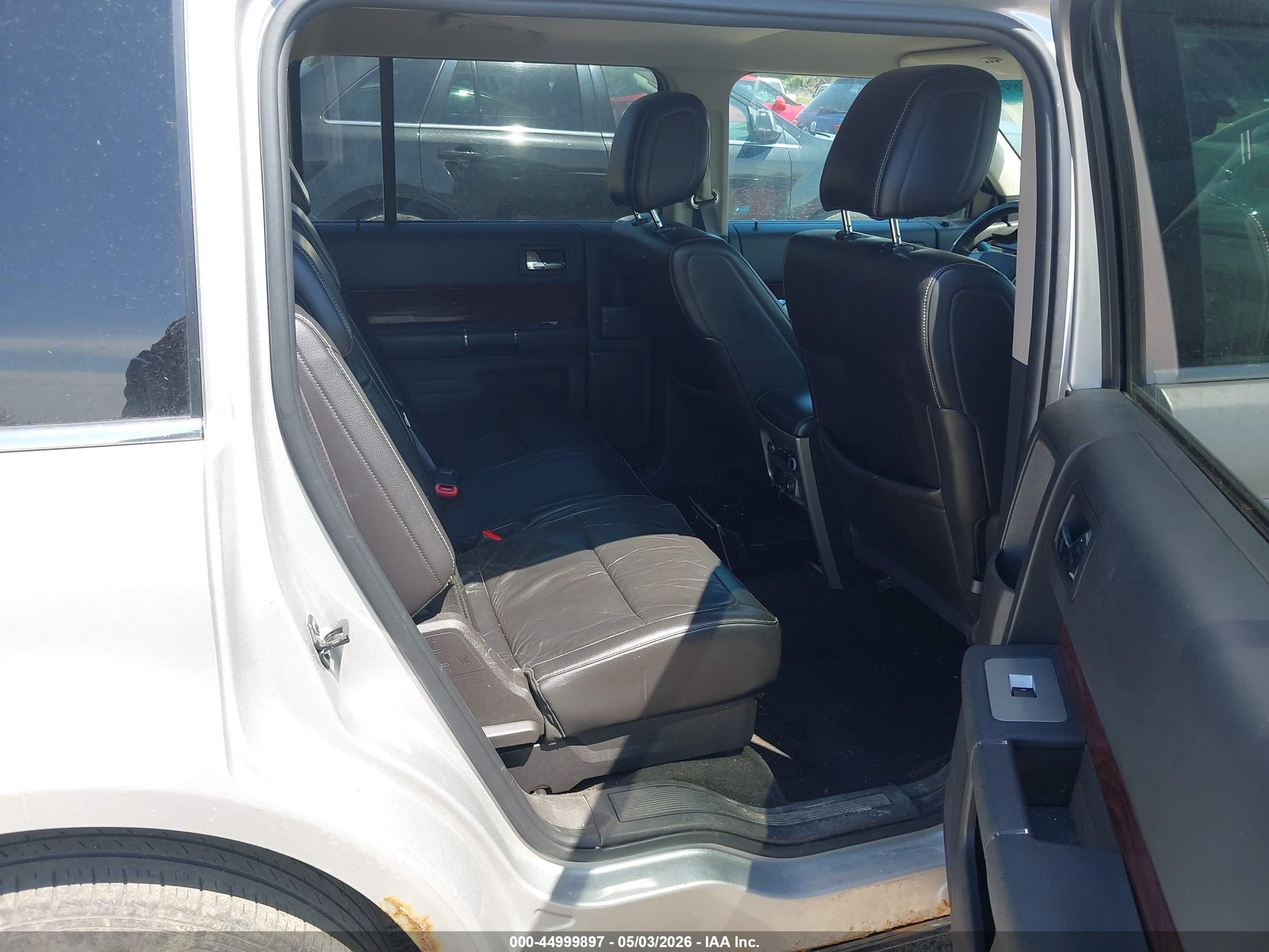 2009 Ford Flex Sel Silver vin: 2FMEK62C09BA89800