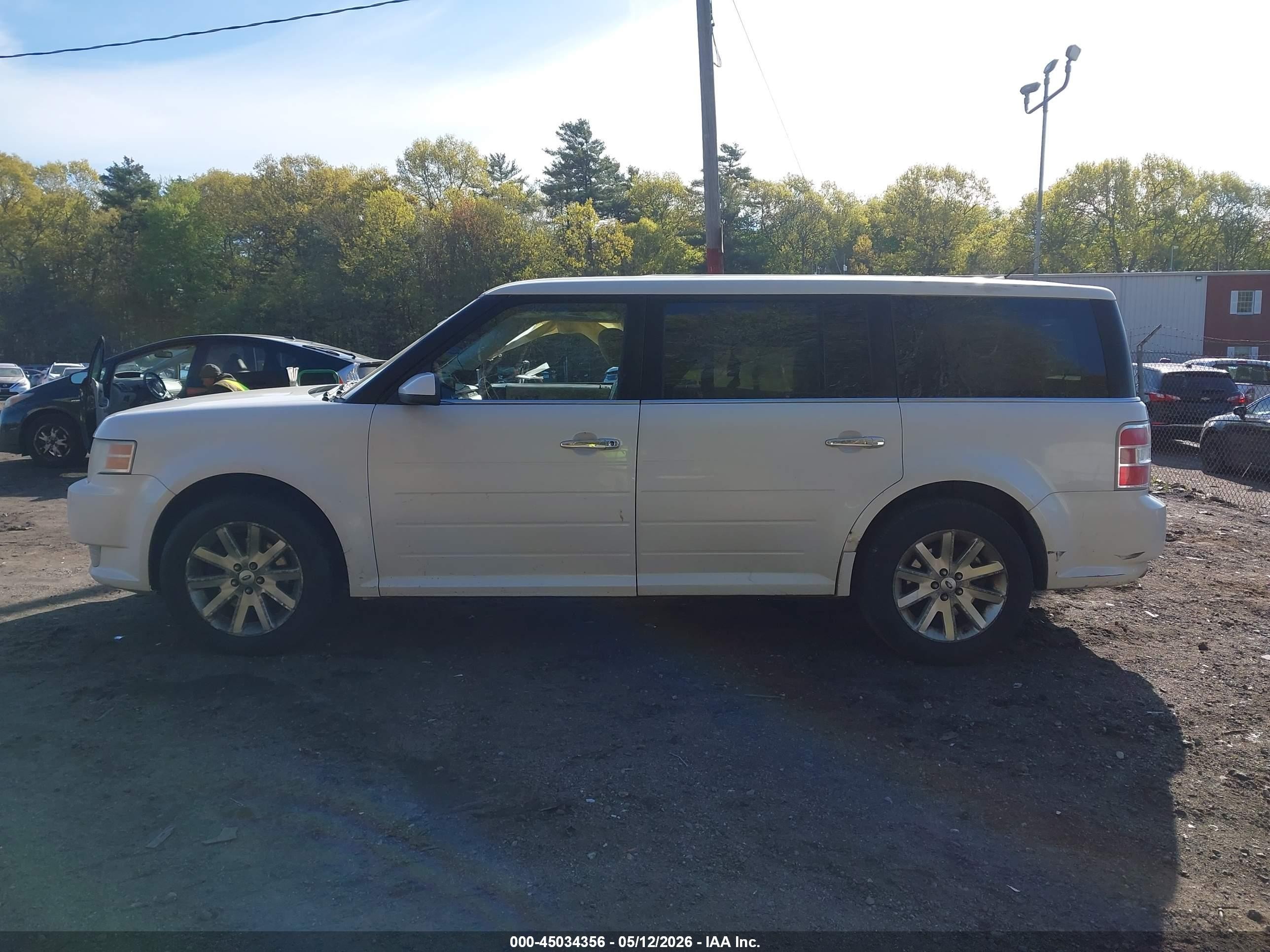2009 Ford Flex Sel White vin: 2FMEK62C59BB02380