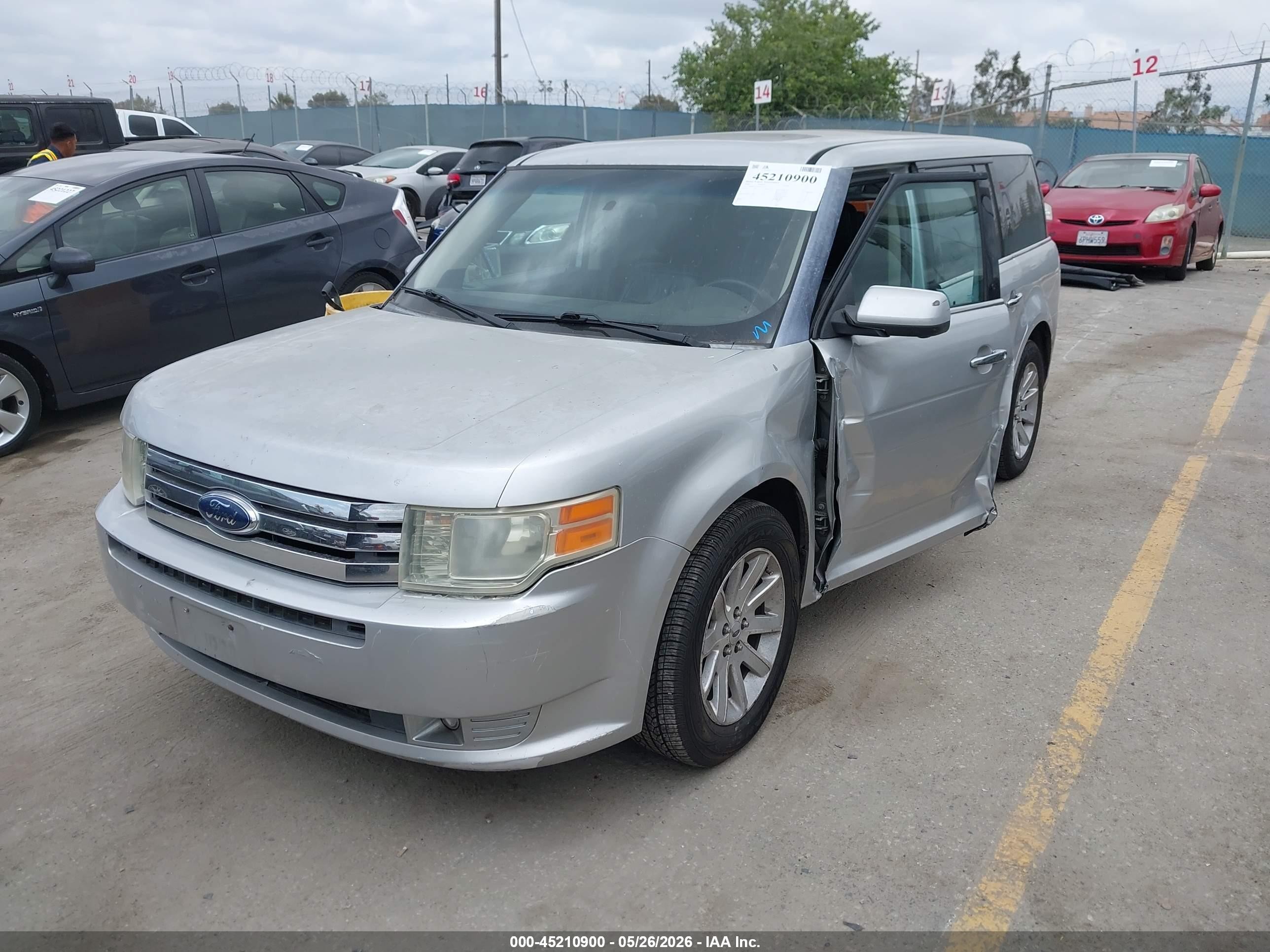 2009 Ford Flex Sel Silver vin: 2FMEK62C99BA15131