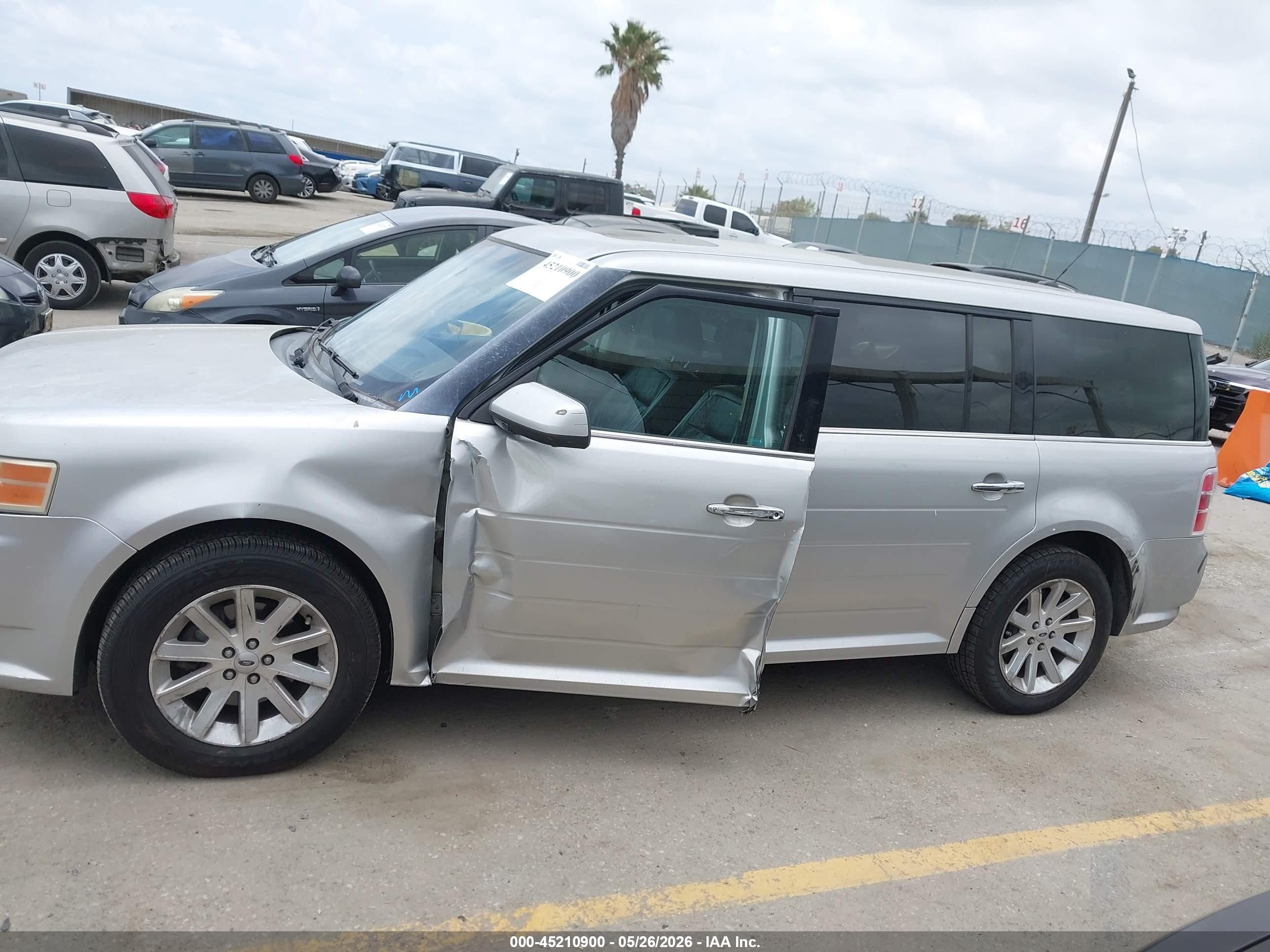 2009 Ford Flex Sel Silver vin: 2FMEK62C99BA15131