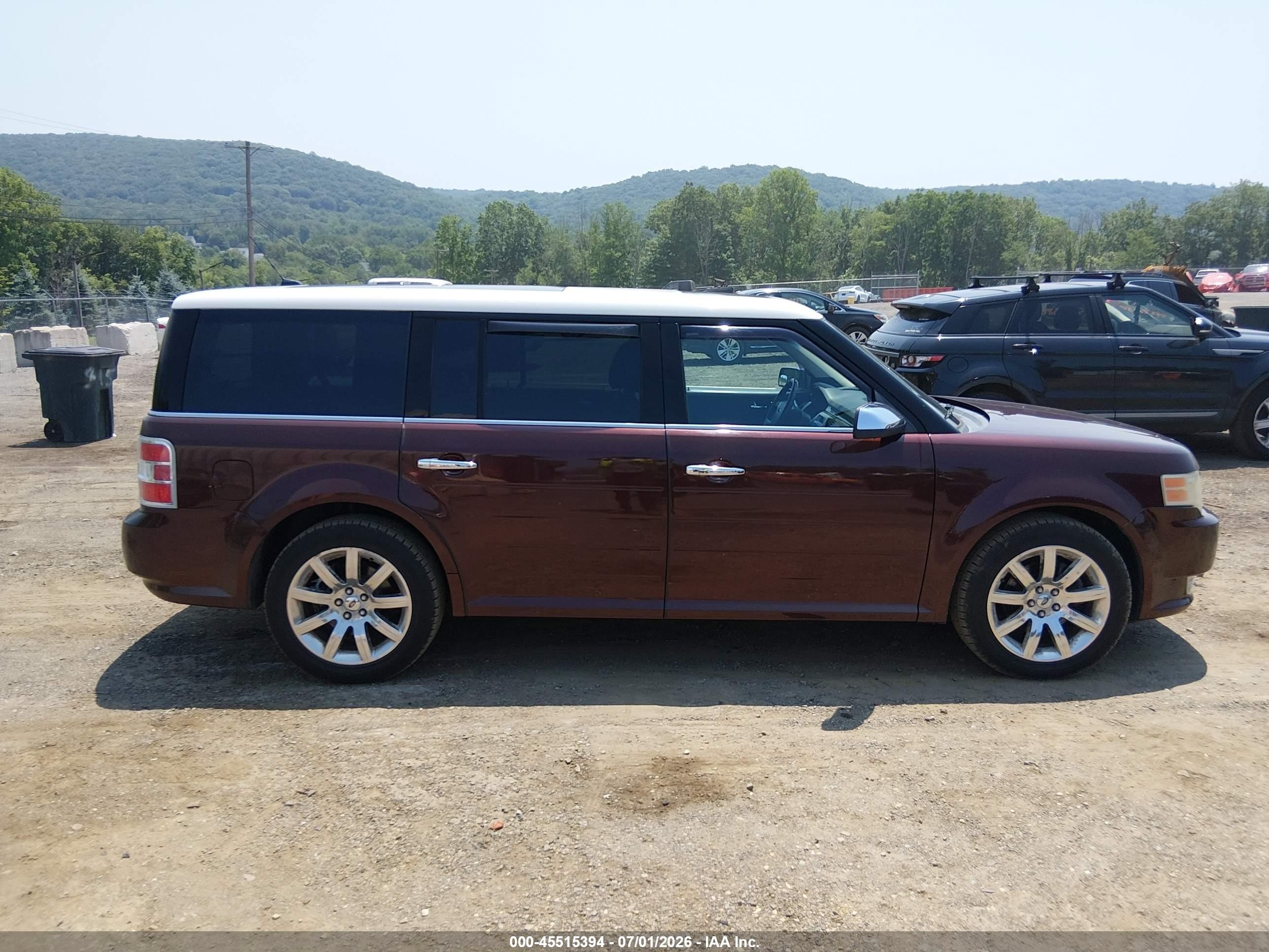 2009 Ford Flex Limited Burgundy vin: 2FMEK63C09BA18613