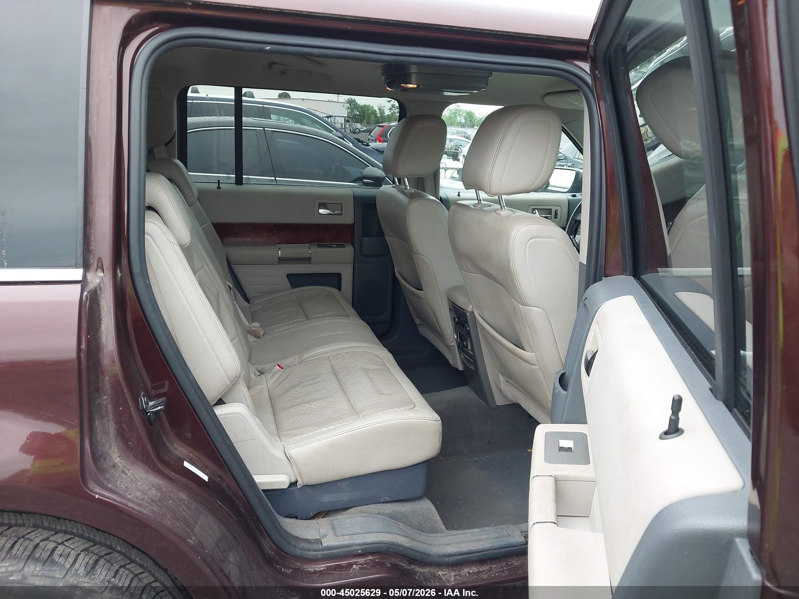 2009 Ford Flex Limited Maroon vin: 2FMEK63C39BB02182
