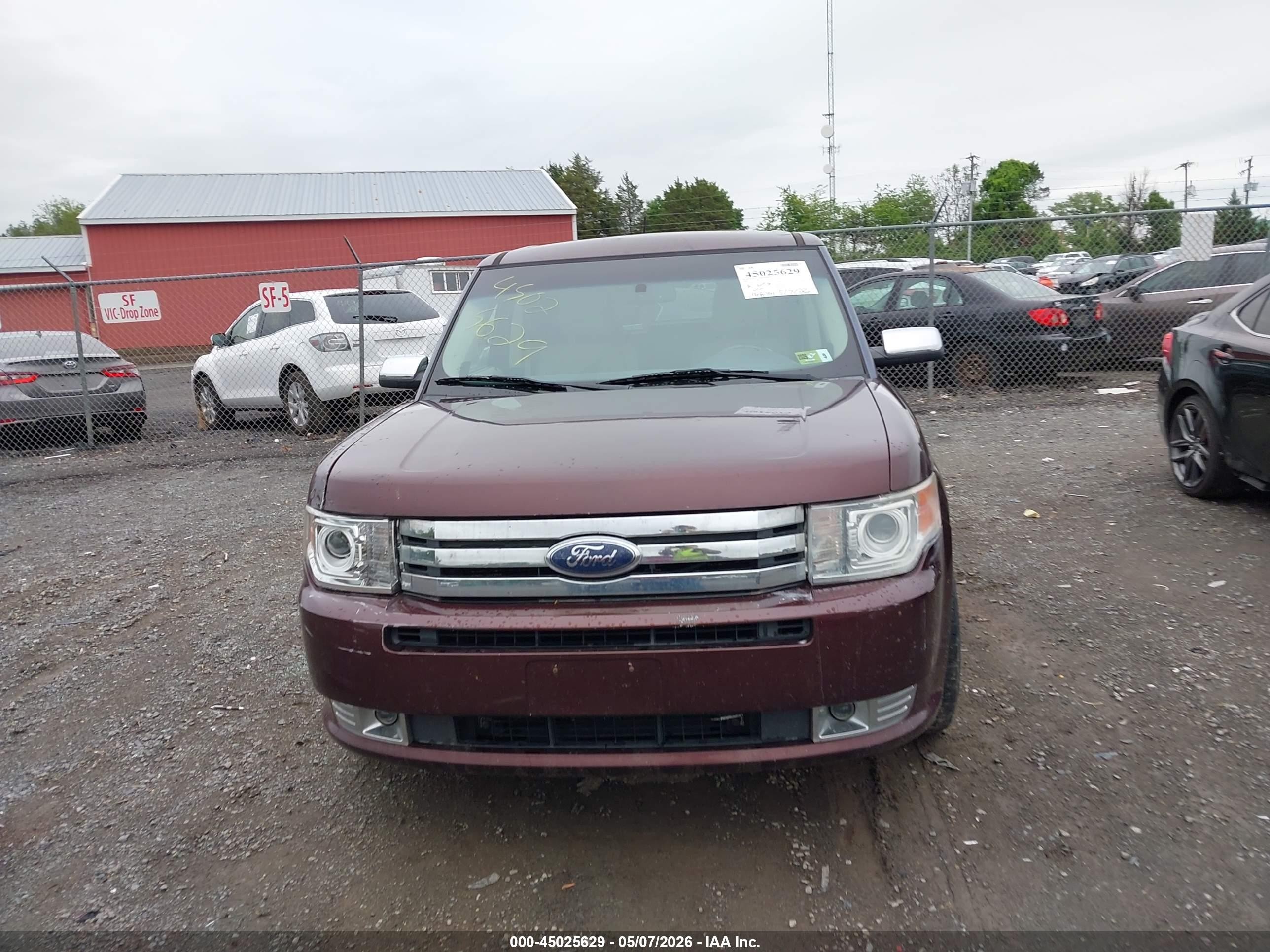 2009 Ford Flex Limited Maroon vin: 2FMEK63C39BB02182