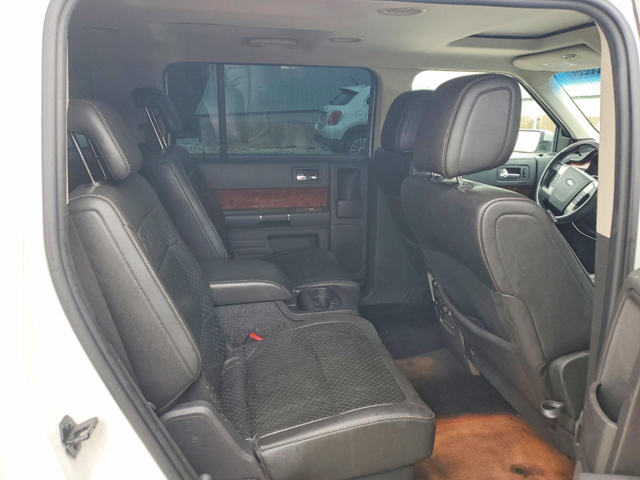 2009 Ford Flex Limited Белый vin: 2FMEK63C69BA12377
