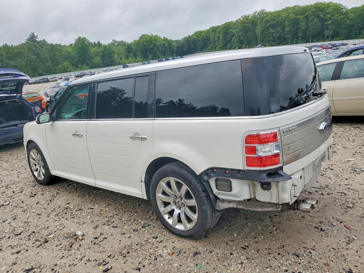 2009 Ford Flex Limited Белый vin: 2FMEK63C69BA12377