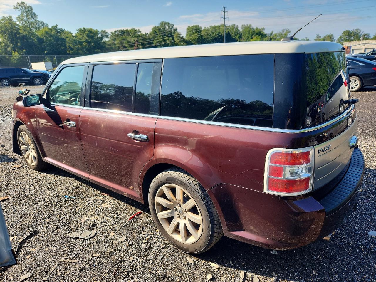 2009 Ford Flex Limited Burgundy vin: 2FMEK63C99BA20098