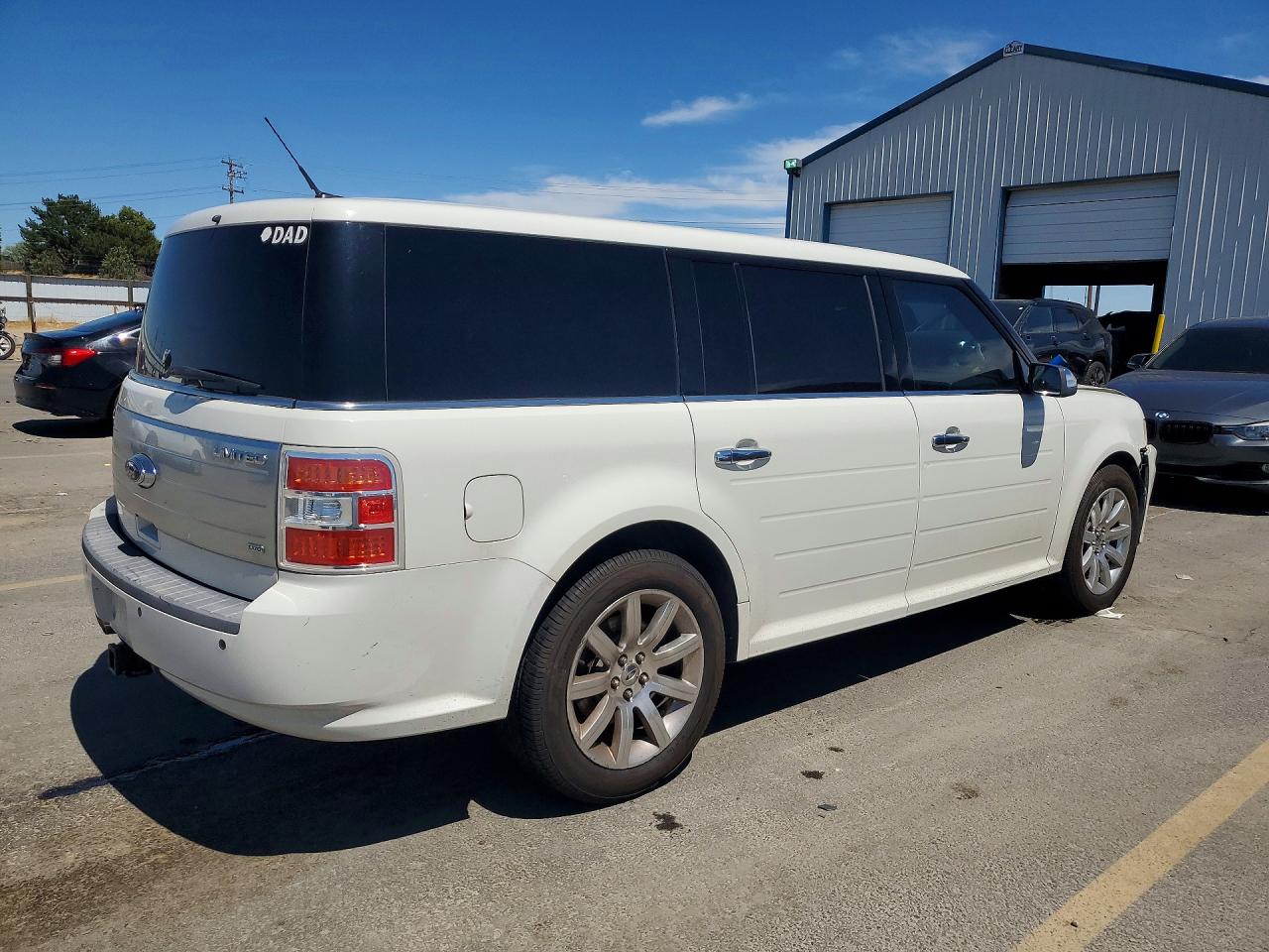 2009 Ford Flex Limited White vin: 2FMEK63C99BA50489