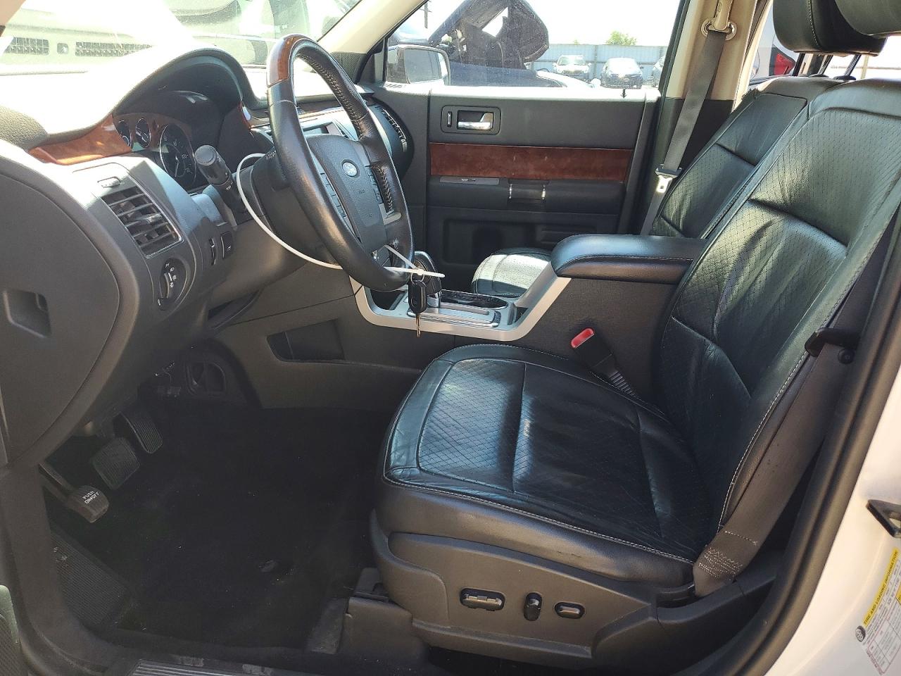 2009 Ford Flex Limited White vin: 2FMEK63C99BA50489