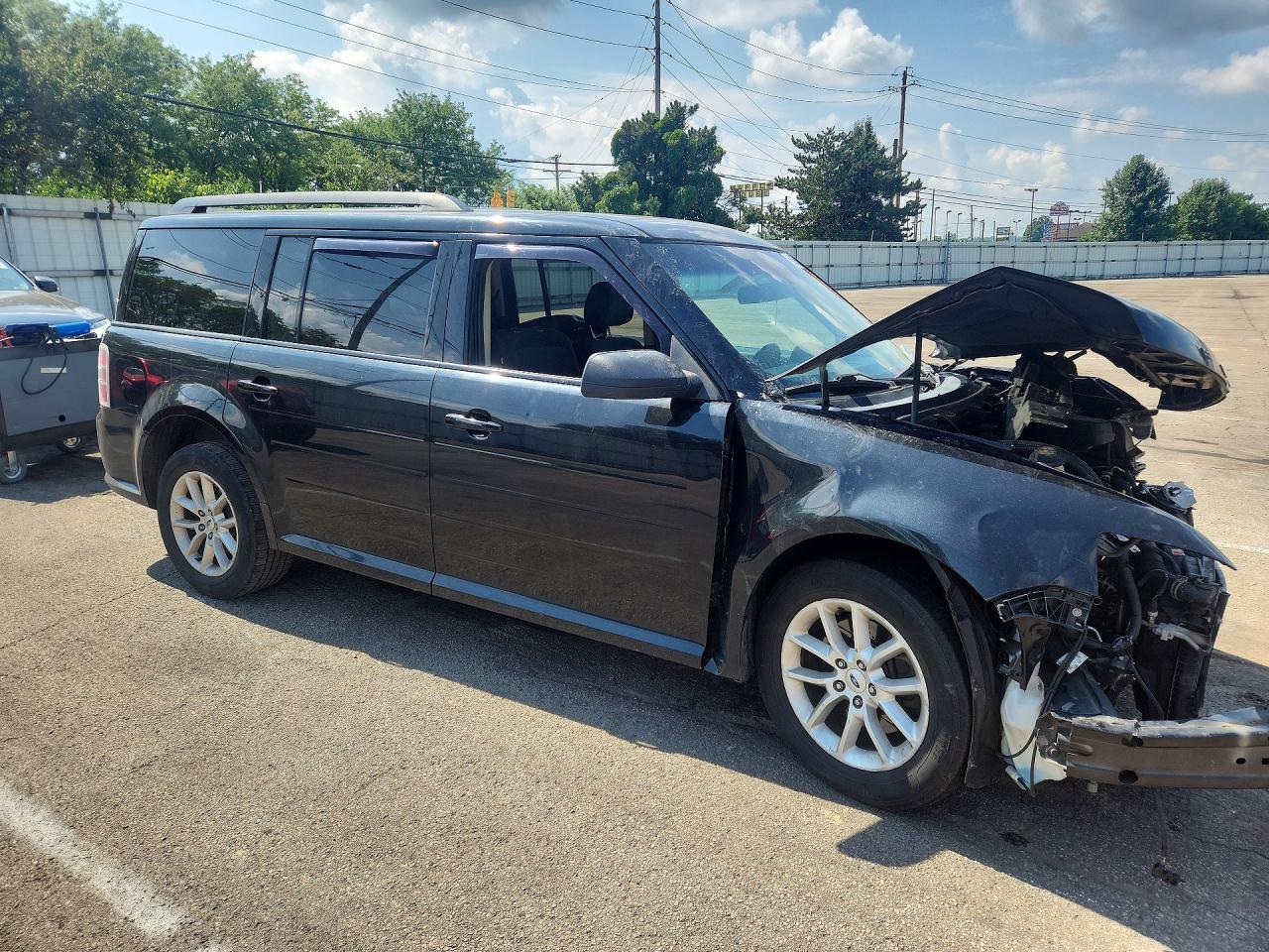 2014 Ford Flex Se Черный vin: 2FMGK5B80EBD43322