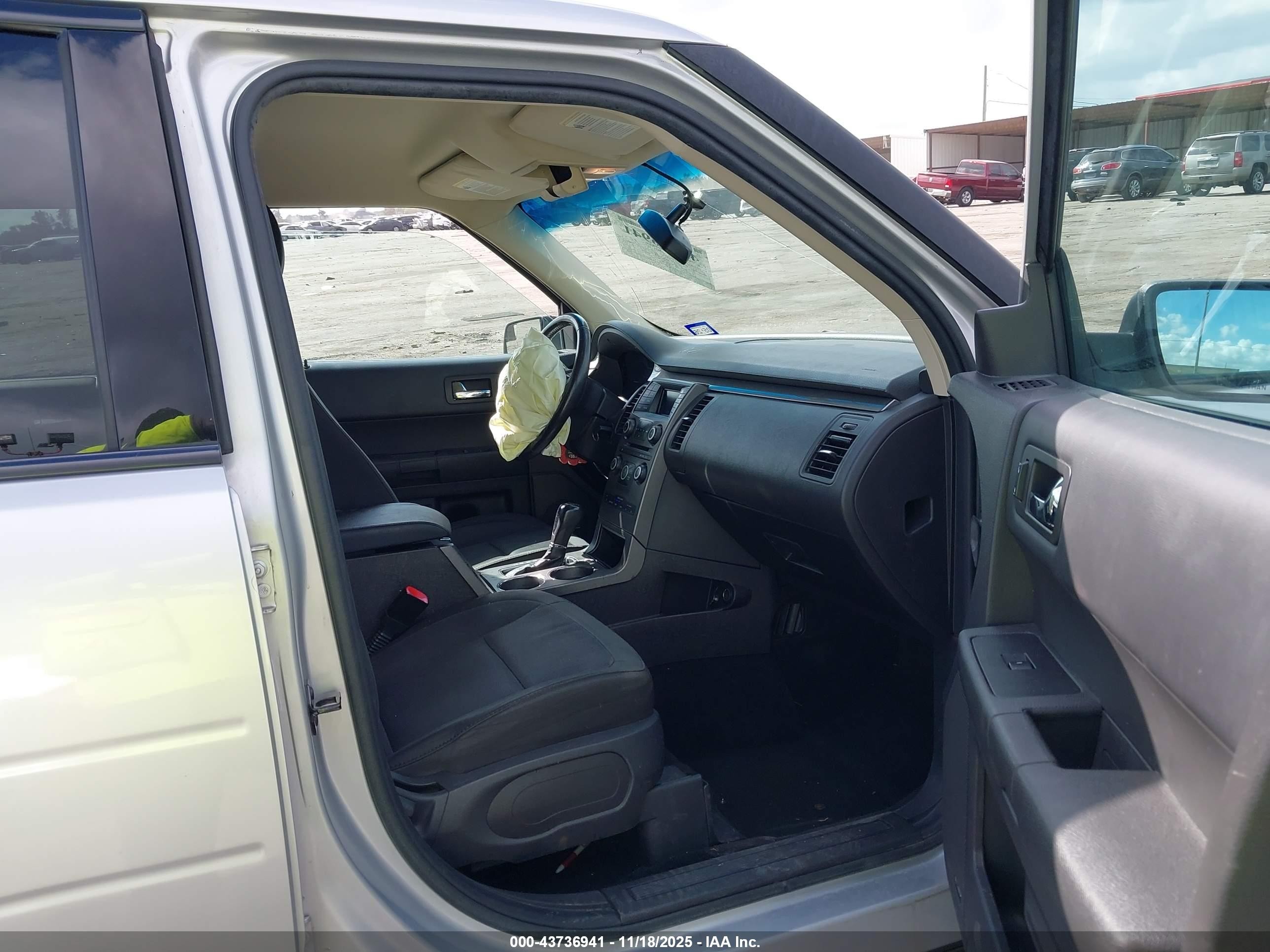 2014 Ford Flex Se Silver vin: 2FMGK5B81EBD23757