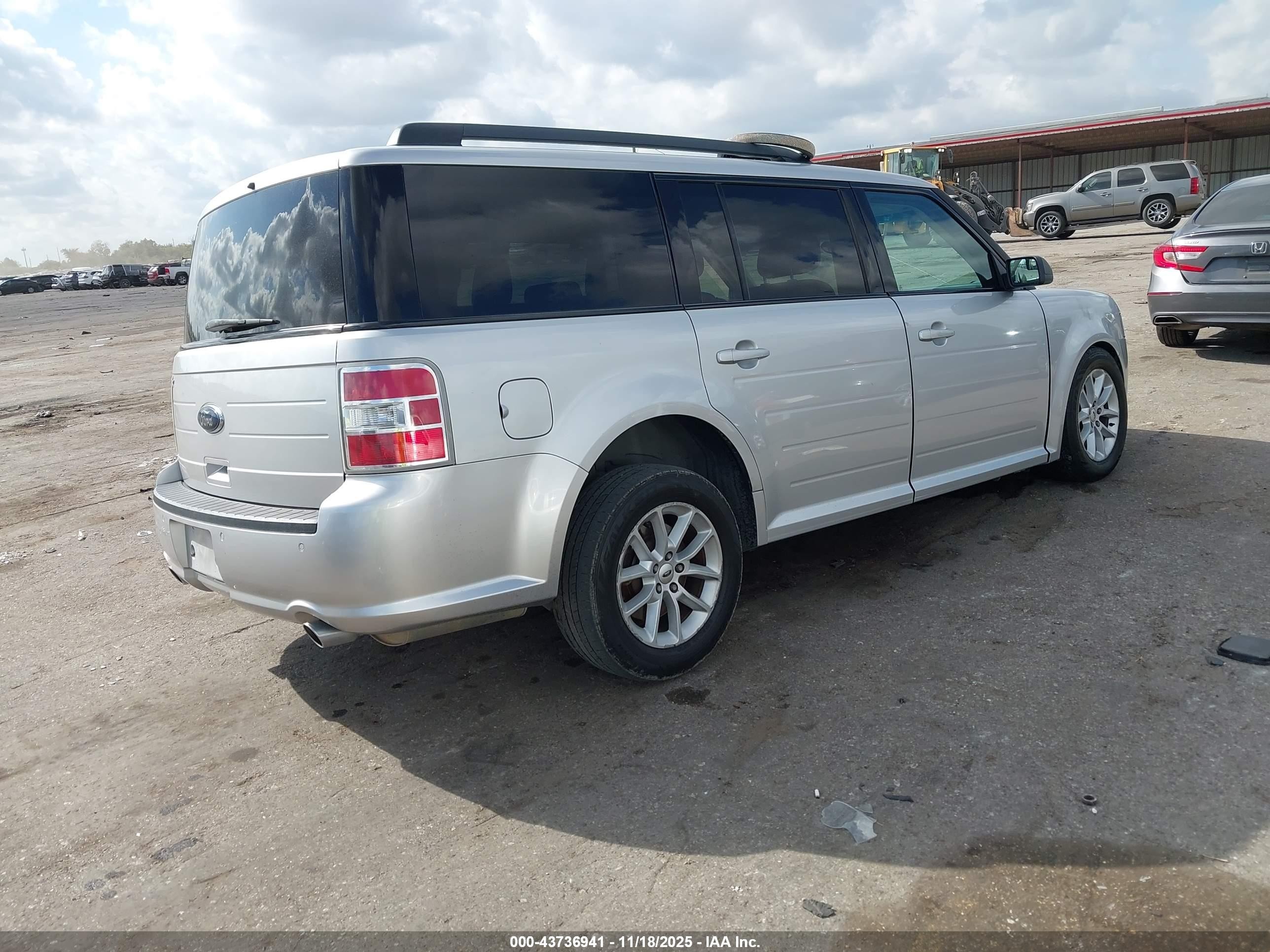 2014 Ford Flex Se Silver vin: 2FMGK5B81EBD23757