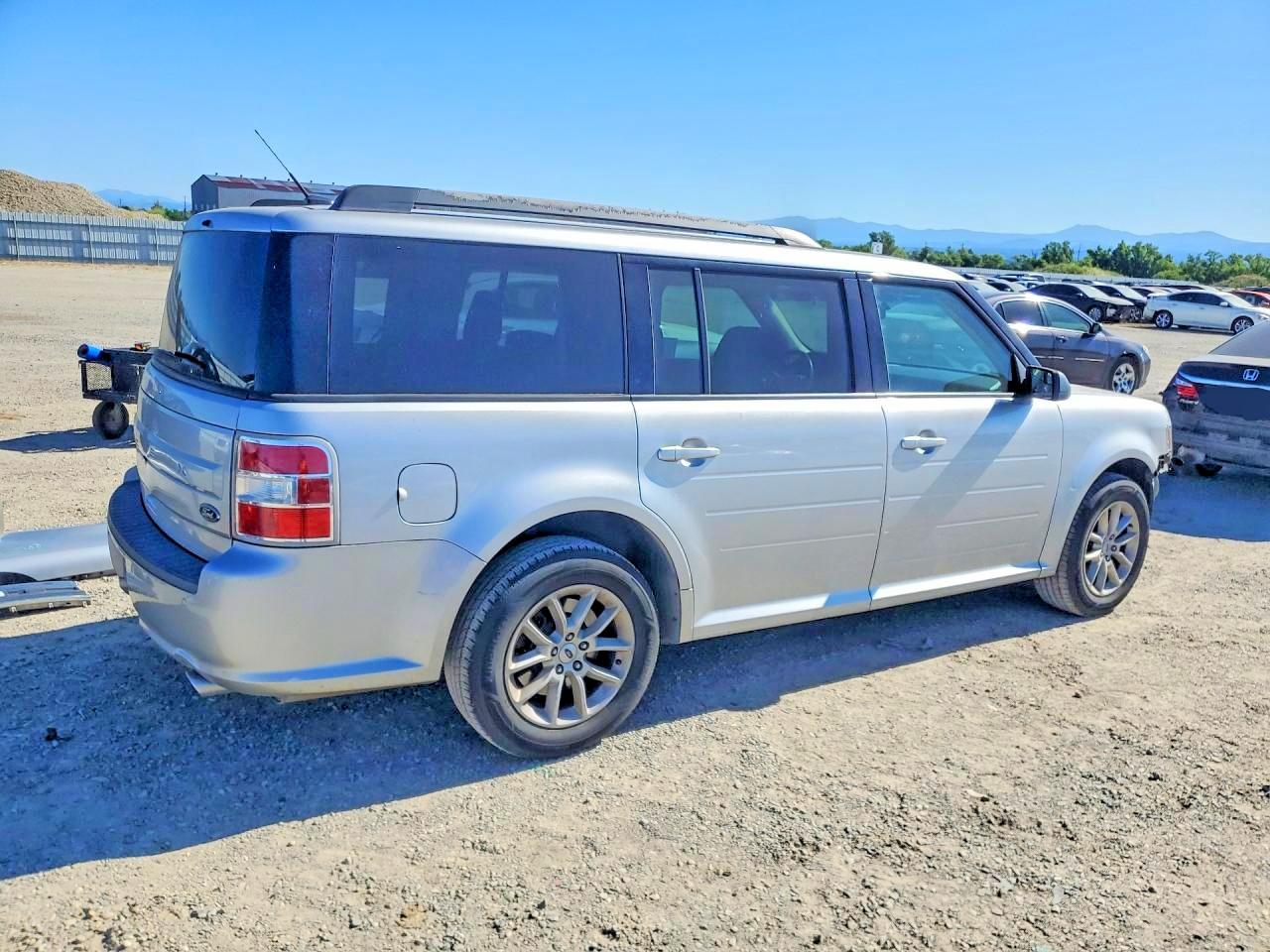 2017 Ford Flex Se Silver vin: 2FMGK5B81HBA08381