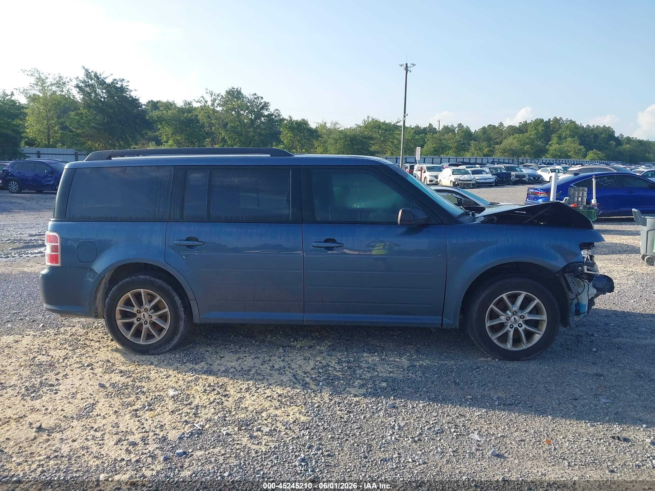 2019 Ford Flex Se Blue vin: 2FMGK5B83KBA32592