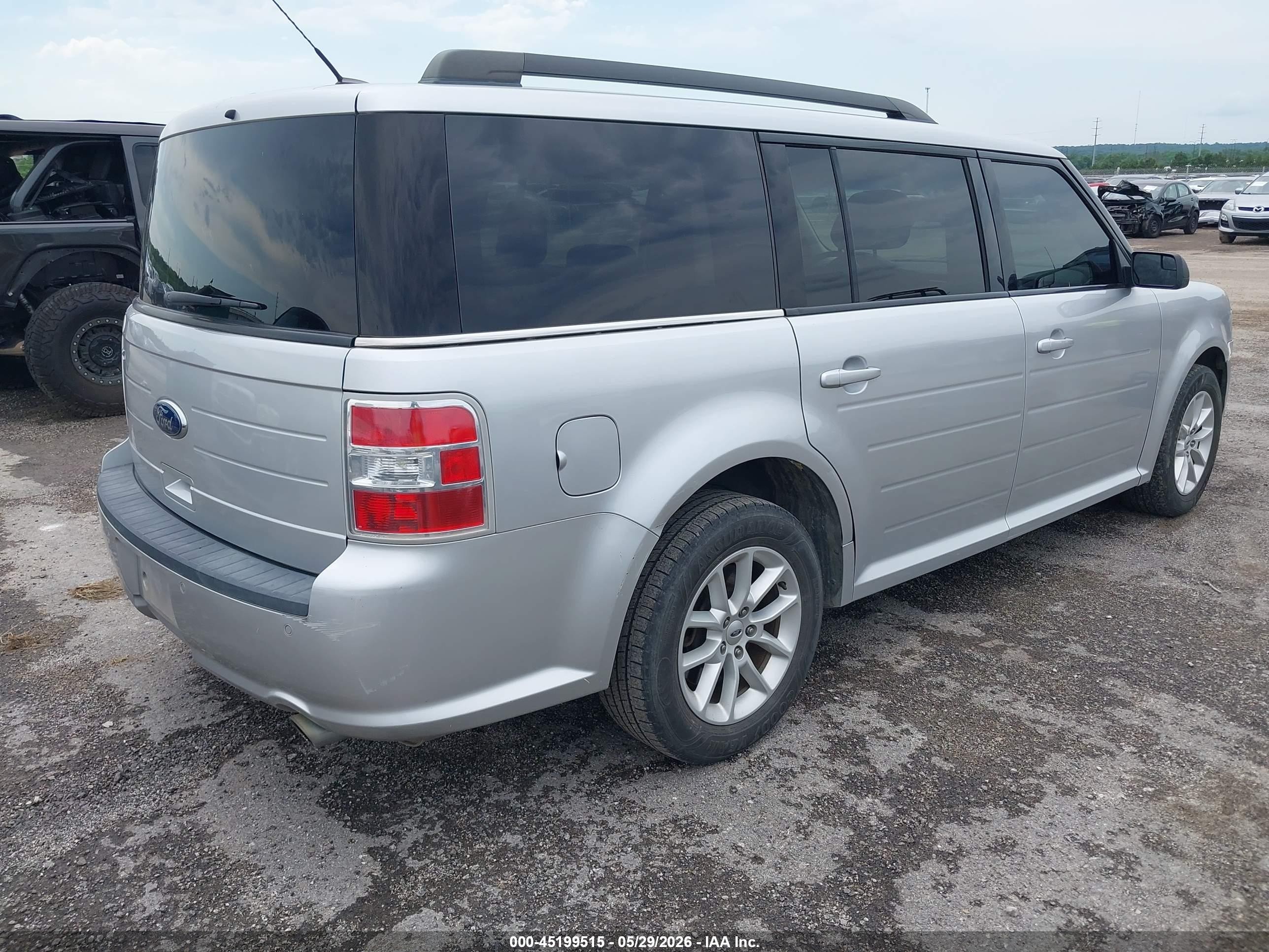 2014 Ford Flex Se Silver vin: 2FMGK5B85EBD03964