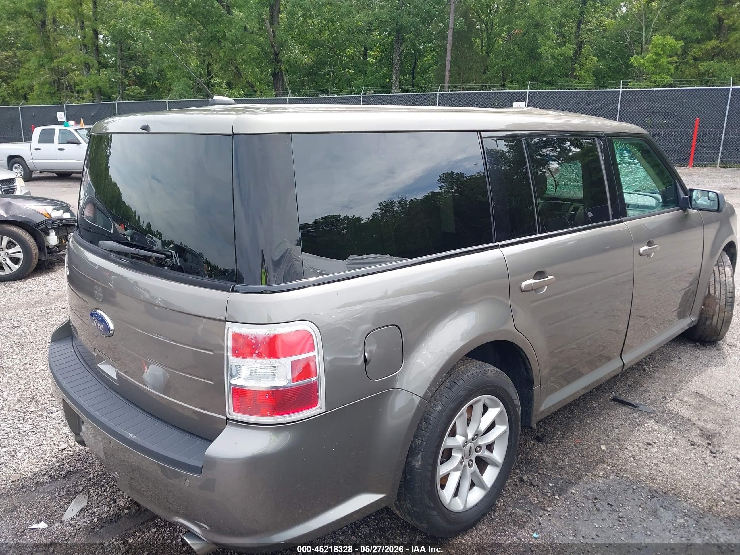 2014 Ford Flex Se Gray vin: 2FMGK5B85EBD26242