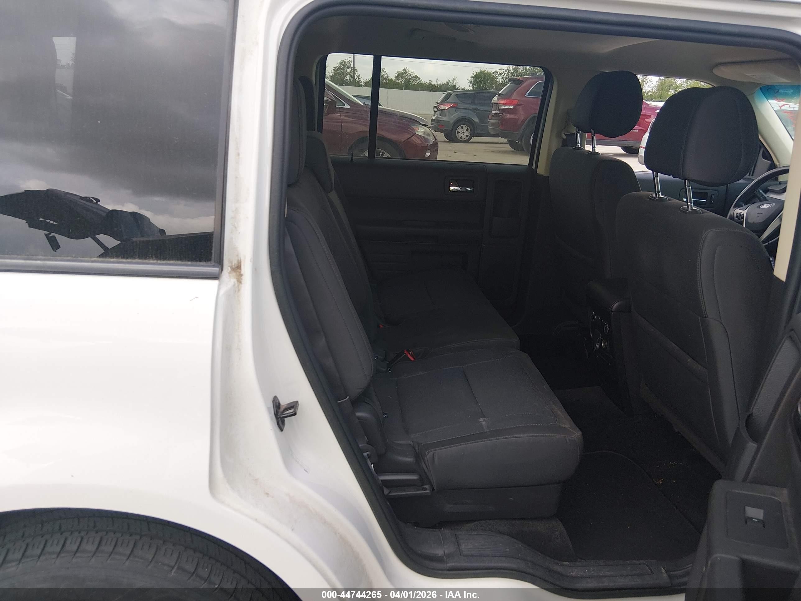 2014 Ford Flex Se White vin: 2FMGK5B87EBD14156