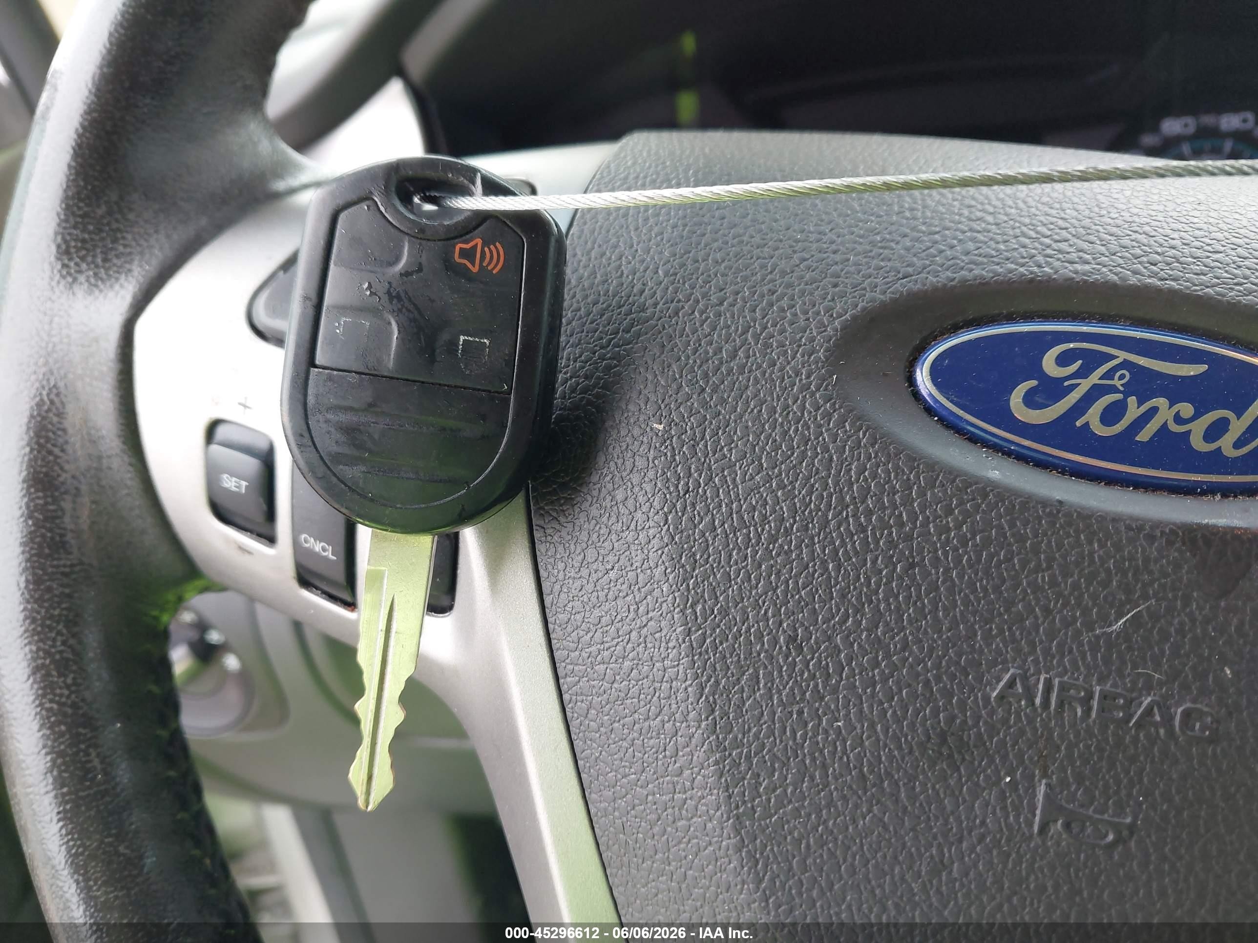 2014 Ford Flex Se Silver vin: 2FMGK5B87EBD35024