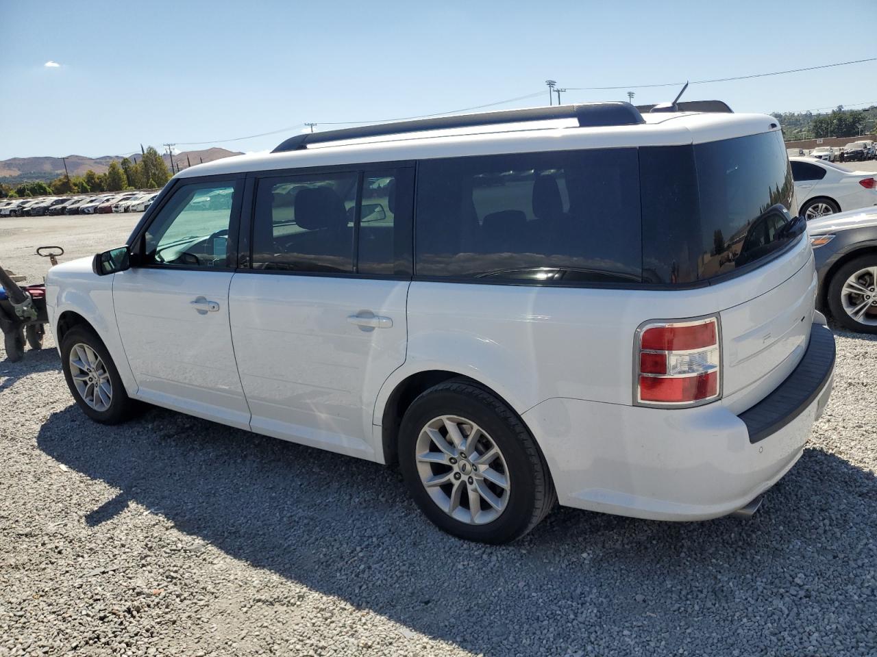 2018 Ford Flex Se White vin: 2FMGK5B87JBA04244