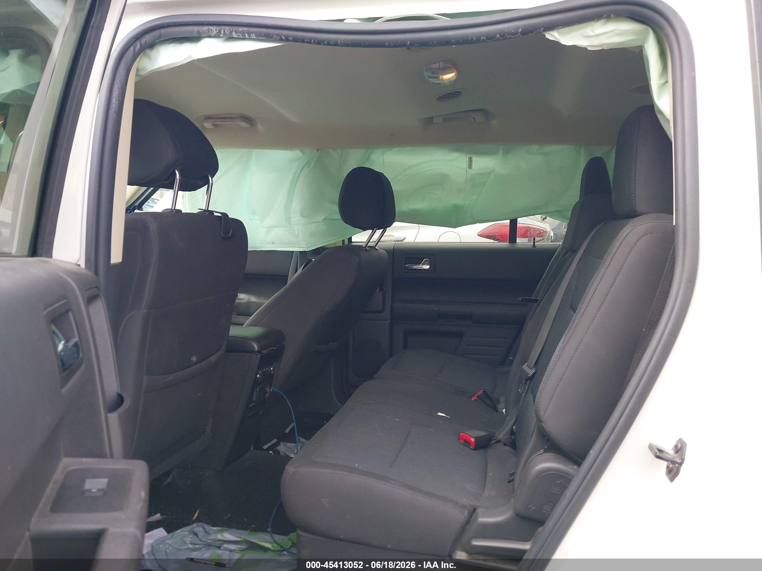 2013 Ford Flex Se White vin: 2FMGK5B89DBD19907