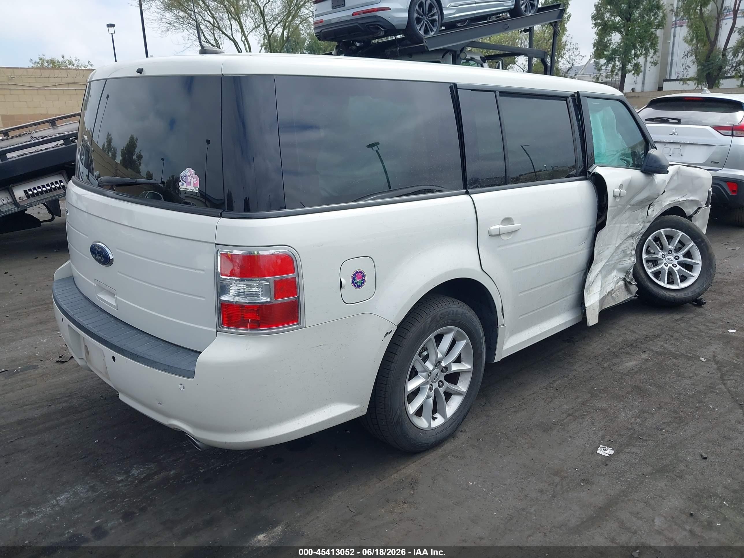 2013 Ford Flex Se White vin: 2FMGK5B89DBD19907
