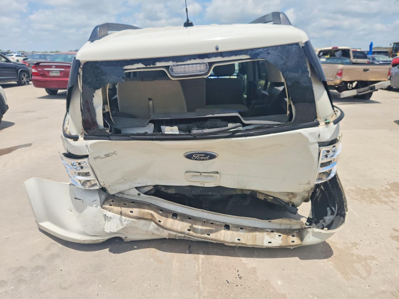 2013 Ford Flex Se White vin: 2FMGK5B8XDBD29555