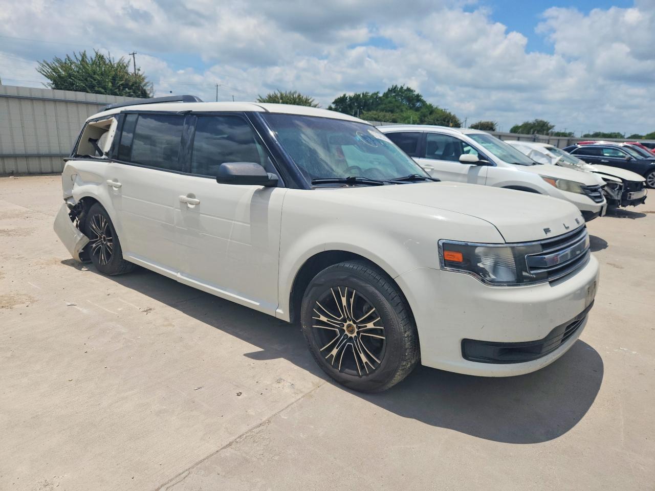 2013 Ford Flex Se White vin: 2FMGK5B8XDBD29555