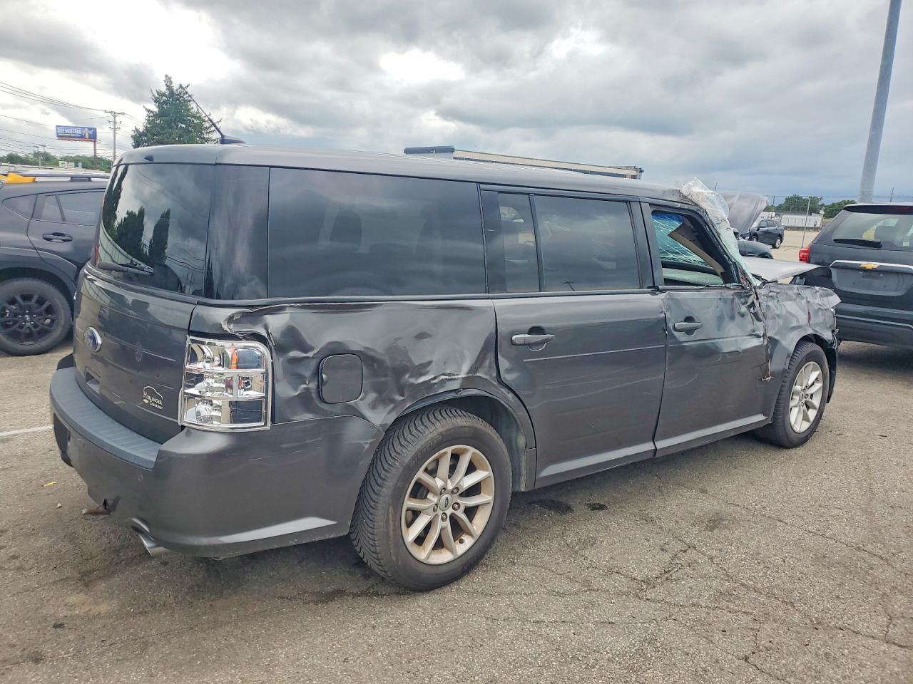 2015 Ford Flex Se Серый vin: 2FMGK5B8XFBA20770
