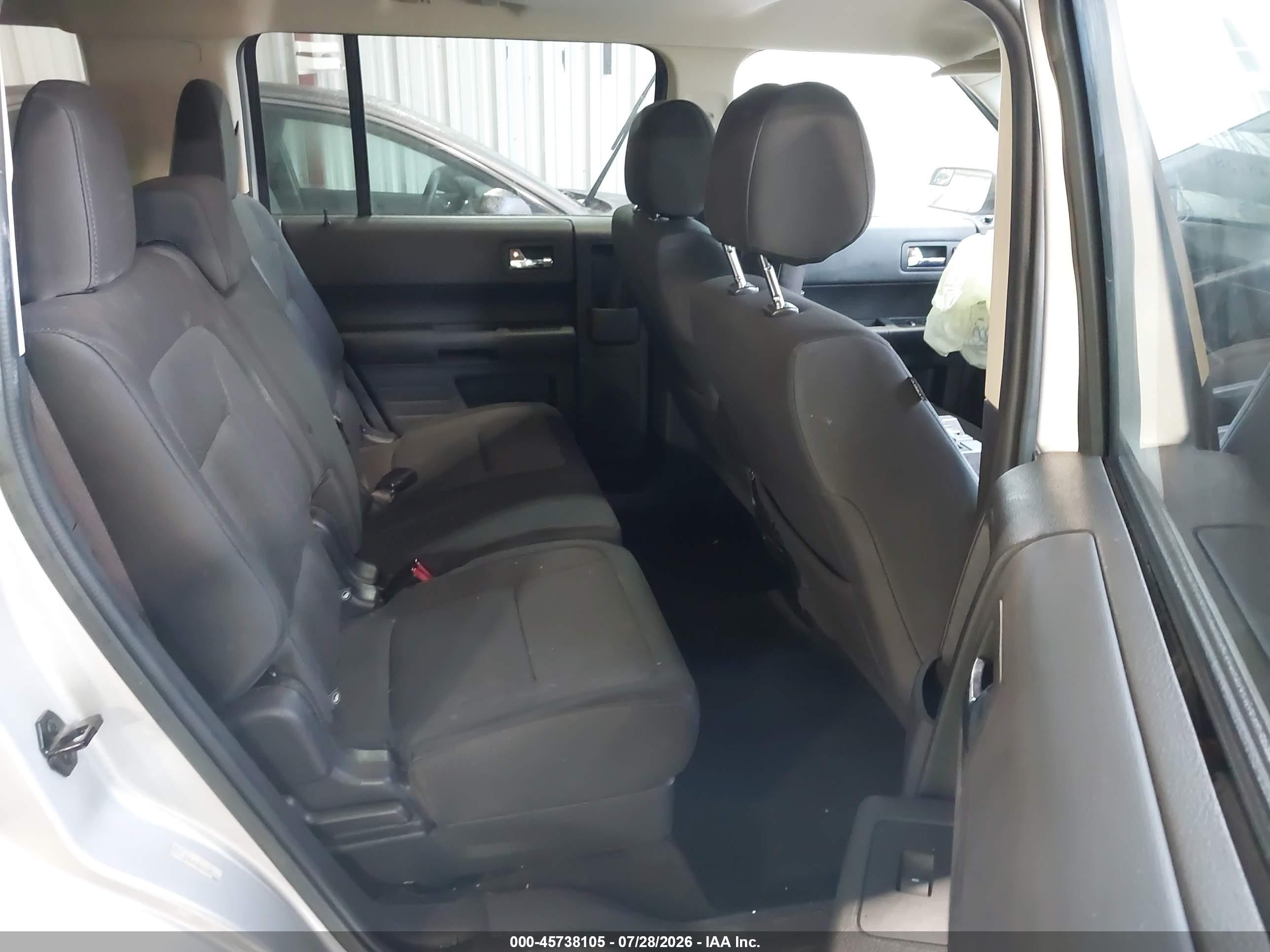 2017 Ford Flex Se Silver vin: 2FMGK5B8XHBA07682