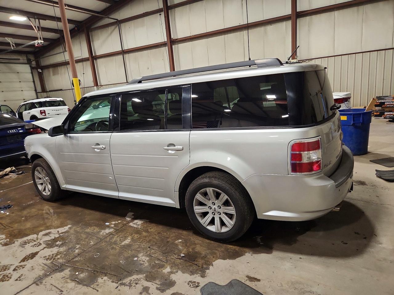 2012 Ford Flex Se Silver vin: 2FMGK5BC2CBD04717