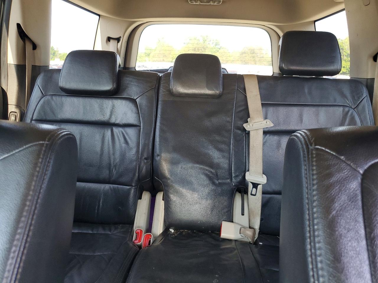 2010 Ford Flex Silver vin: 2FMGK5BC3ABA98689