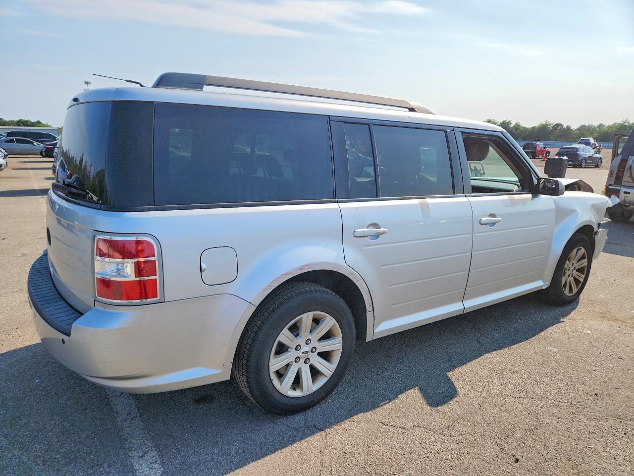 2011 Ford Flex Se Silver vin: 2FMGK5BC6BBD33779