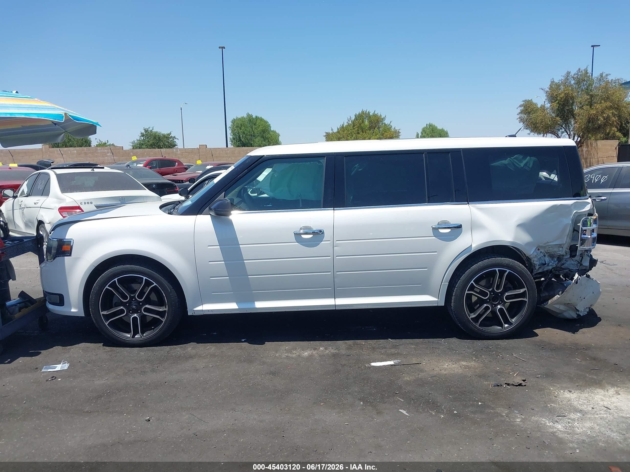 2015 Ford Flex Sel White vin: 2FMGK5C80FBA05077