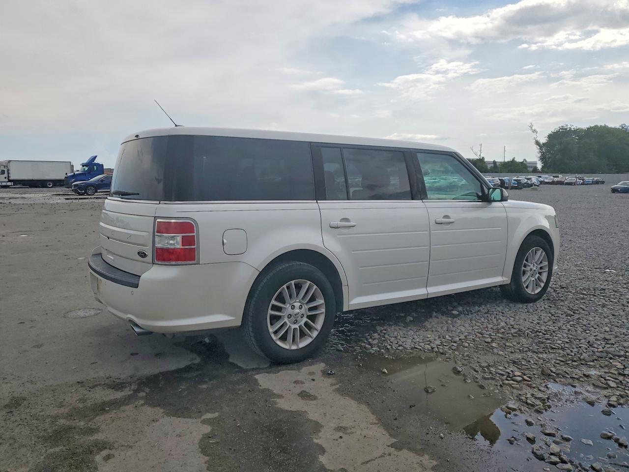 2014 Ford Flex Sel White vin: 2FMGK5C82EBD33289