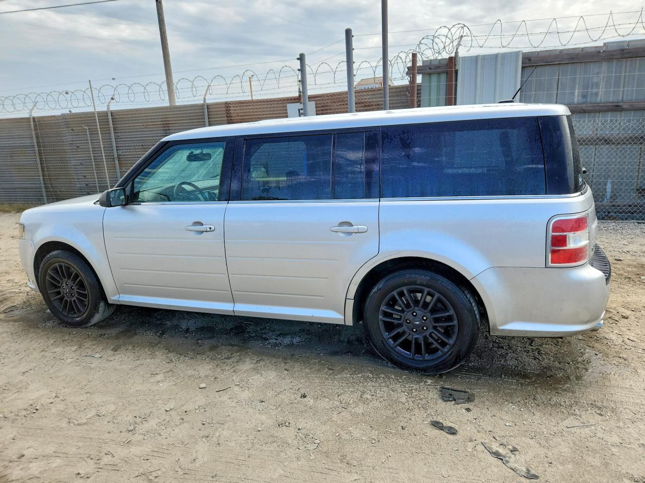 2014 Ford Flex Sel Silver vin: 2FMGK5C83EBD09938