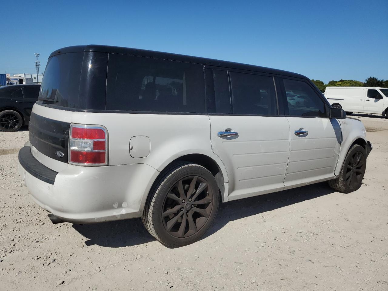 2018 Ford Flex Sel White vin: 2FMGK5C84JBA22408