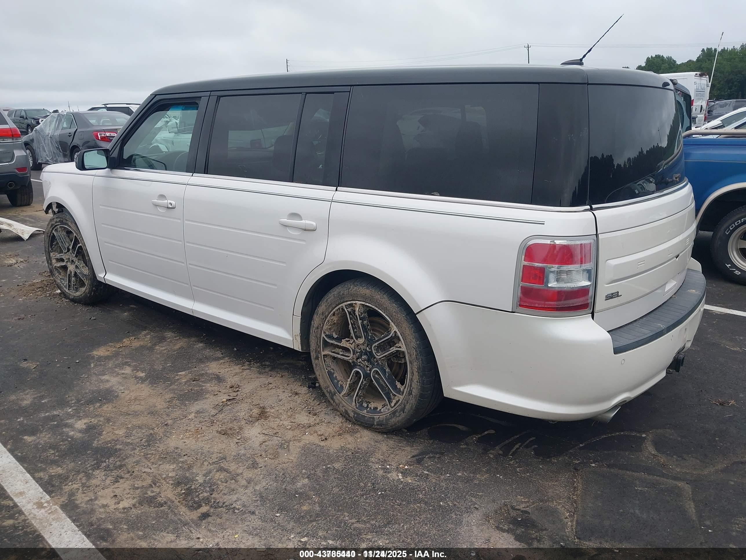 2014 Ford Flex Sel White vin: 2FMGK5C87EBD15273