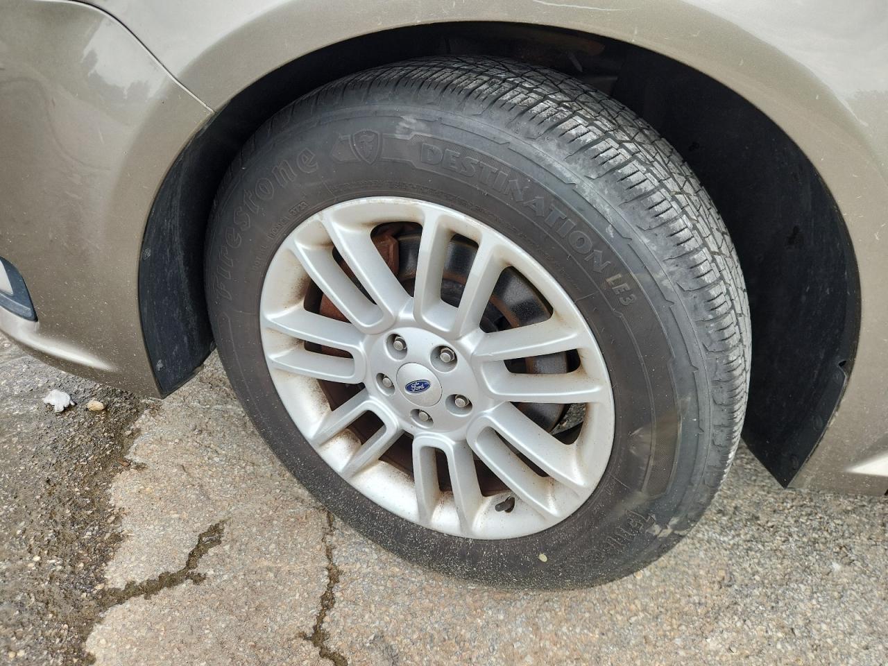 2013 Ford Flex Sel Gray vin: 2FMGK5C8XDBD14102 Damage: Left Front Wheel, Curb Rash, > 12 Inches