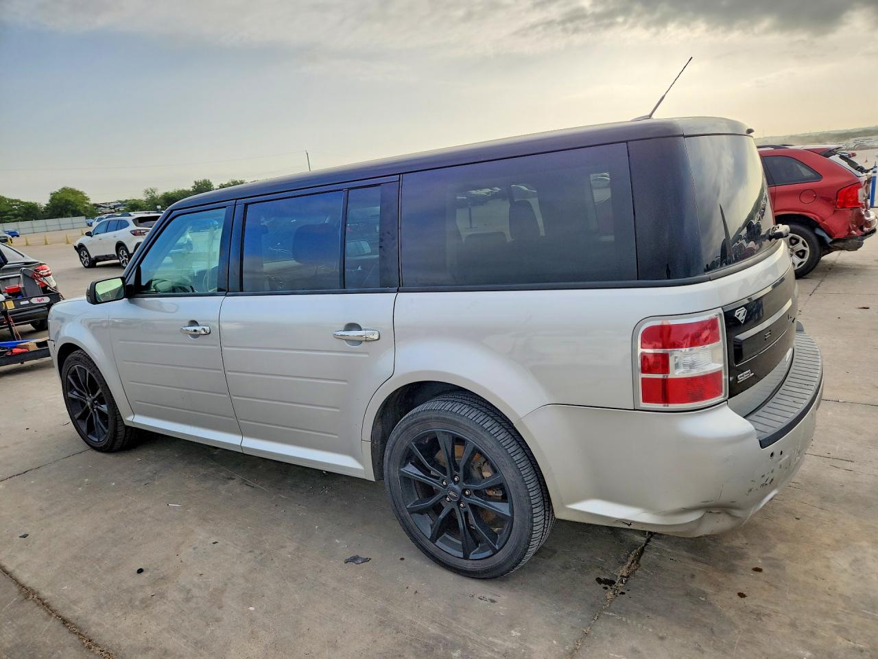 2018 Ford Flex Sel Silver vin: 2FMGK5C8XJBA19738