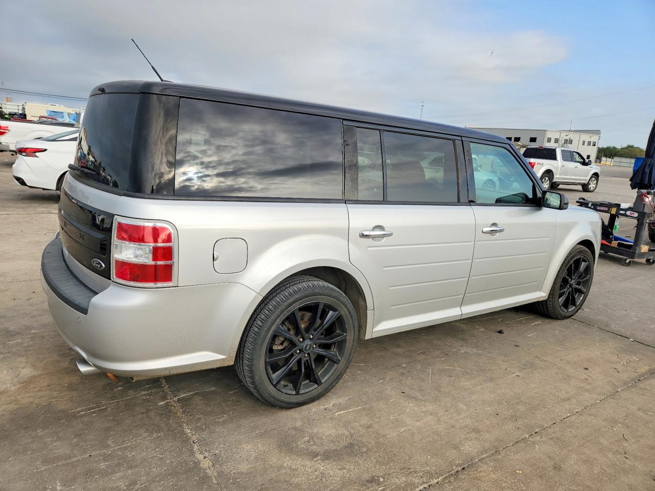 2018 Ford Flex Sel Silver vin: 2FMGK5C8XJBA19738