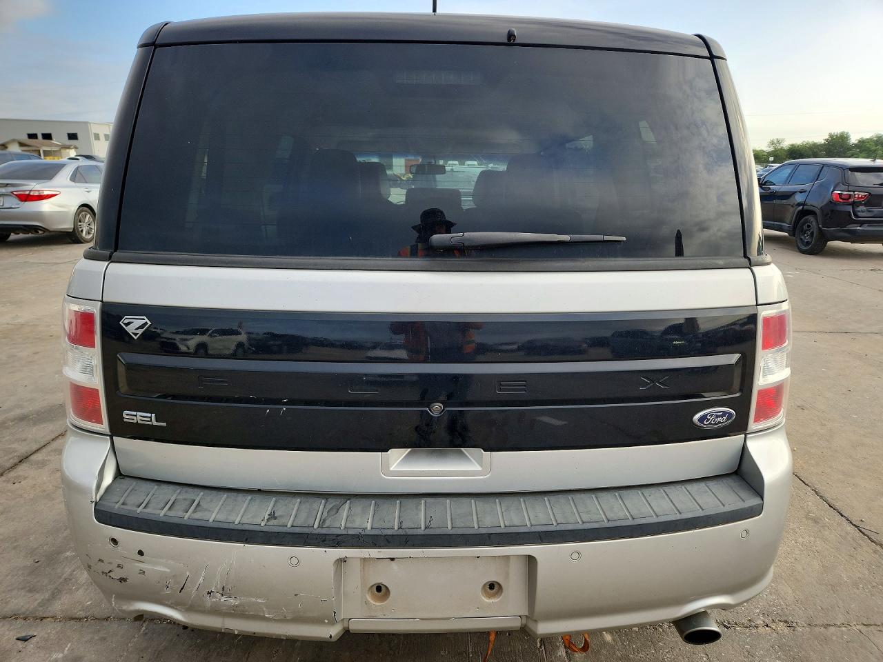 2018 Ford Flex Sel Silver vin: 2FMGK5C8XJBA19738