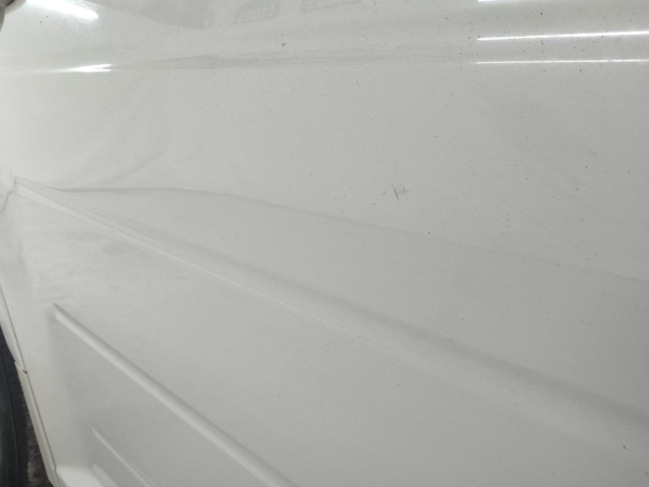 2012 Ford Flex Sel White vin: 2FMGK5CC3CBD21895 Damage: Right Rocker Panel, Heavy Scratch, 1 To 2 Inches
