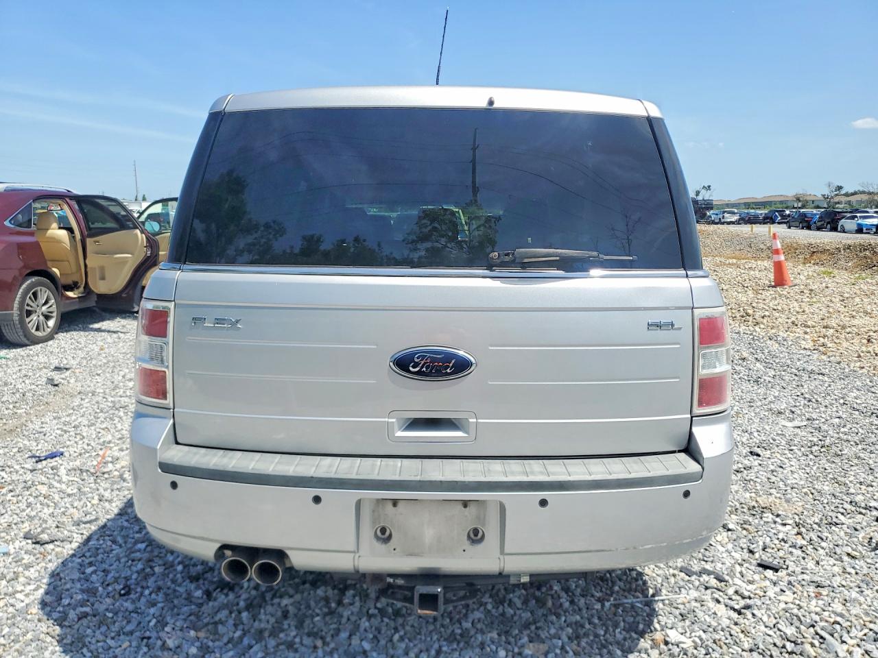 2010 Ford Flex Серебряный vin: 2FMGK5CCXABA34342