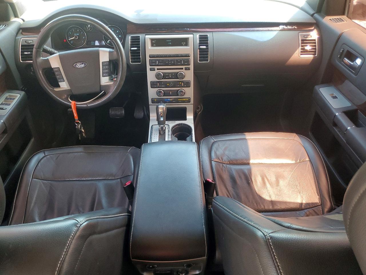 2010 Ford Flex Серебряный vin: 2FMGK5CCXABA34342