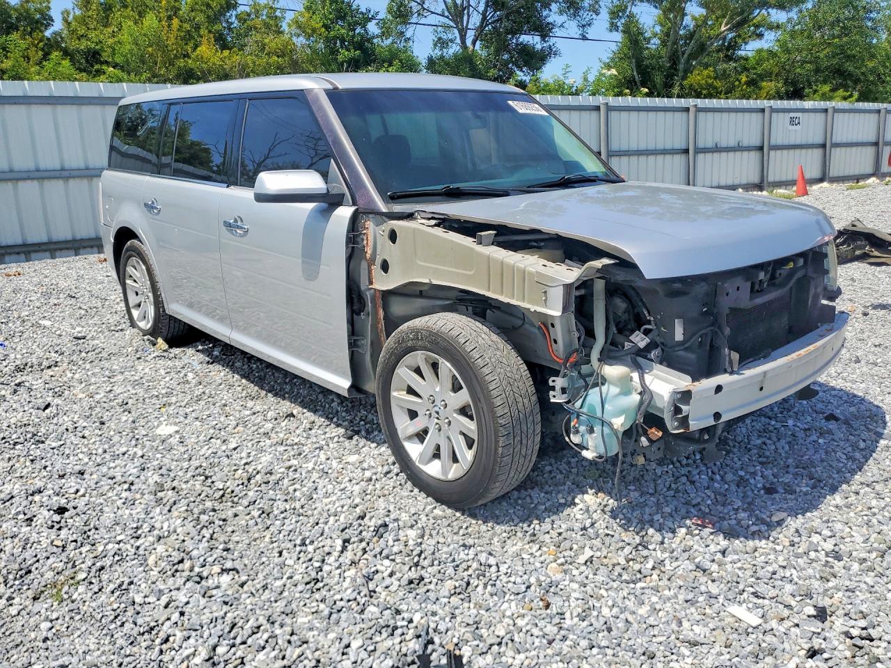 2010 Ford Flex Серебряный vin: 2FMGK5CCXABA34342