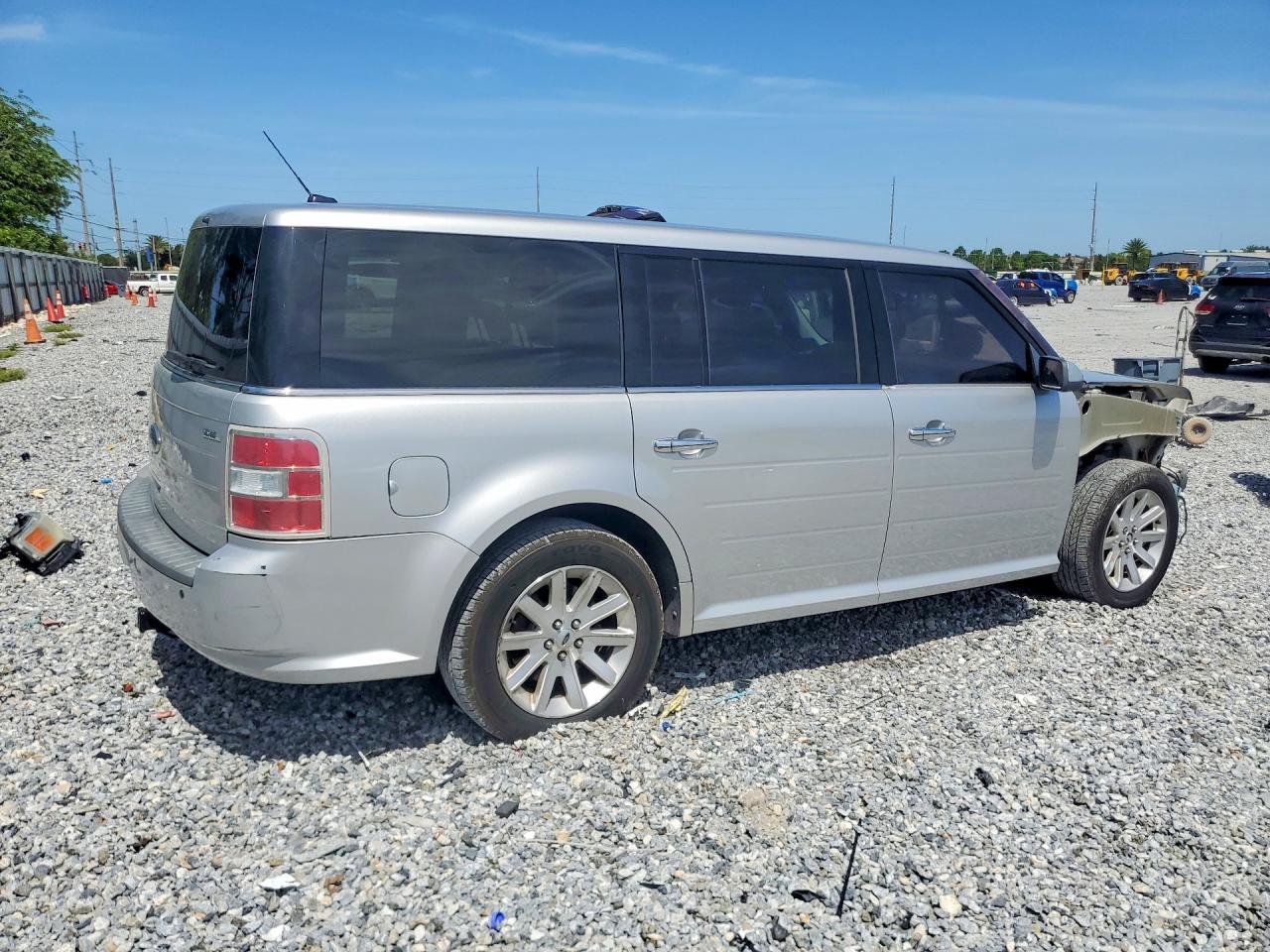 2010 Ford Flex Серебряный vin: 2FMGK5CCXABA34342
