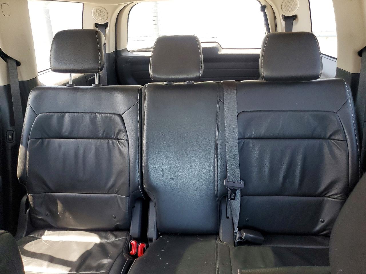 2010 Ford Flex Серебряный vin: 2FMGK5CCXABA34342