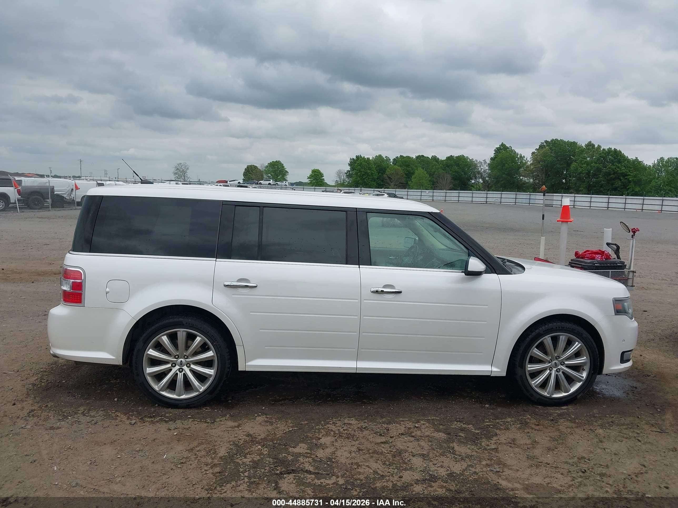 2014 Ford Flex Limited White vin: 2FMGK5D85EBD27520