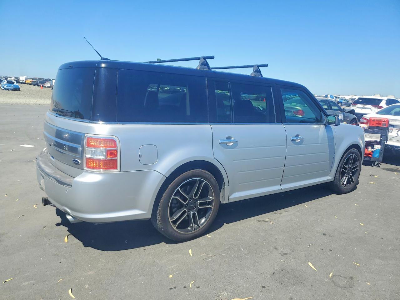 2013 Ford Flex Limited Серебряный vin: 2FMGK5D86DBD03337