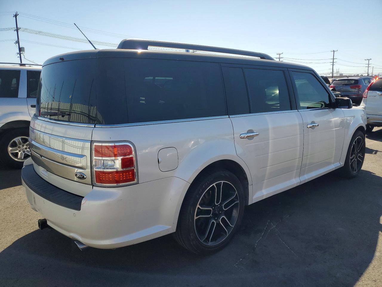 2014 Ford Flex Limited White vin: 2FMGK5D86EBD45394
