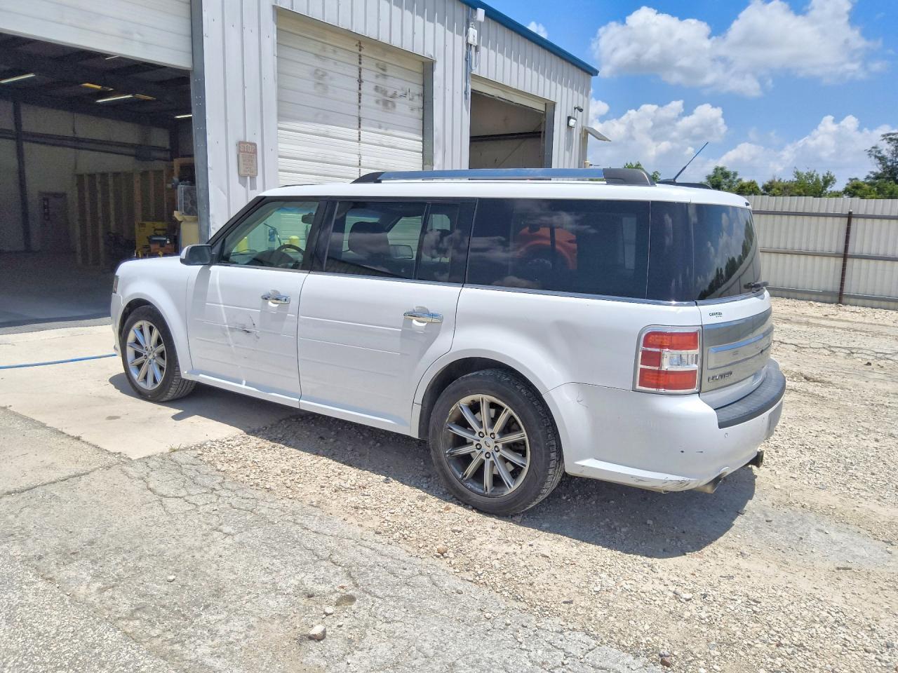 2015 Ford Flex Limited White vin: 2FMGK5D8XFBA02587